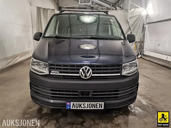 Volkswagen Transporter 2018 photo 2