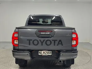 Toyota Hilux 2021 photo 5