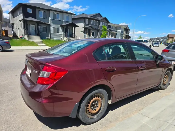 Honda Civic 2012 photo 4