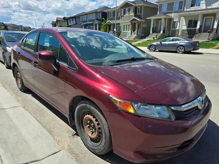 Honda Civic 2012 photo 2