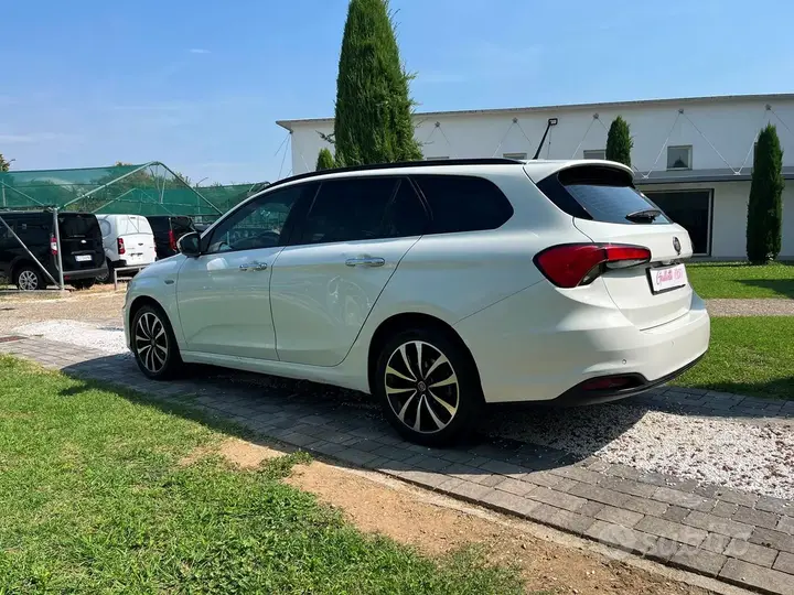 Fiat Tipo 2017 photo 2
