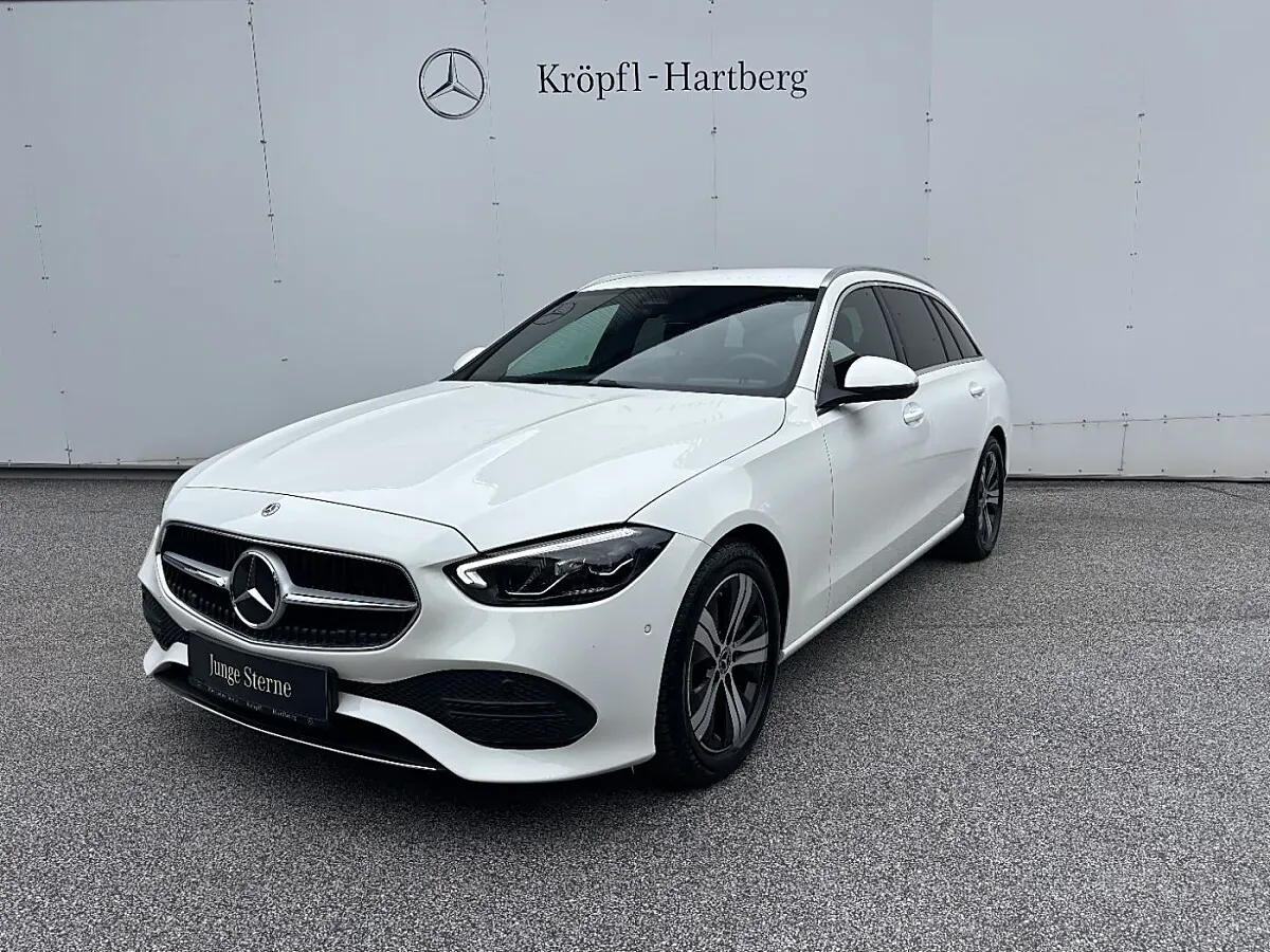 Mercedes-Benz C-Class 2025 photo 2