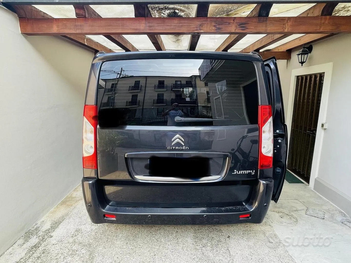 Citroen Jumpy 2012 photo 2