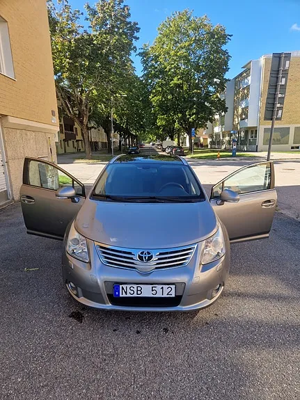 Toyota Avensis 2009 photo 5