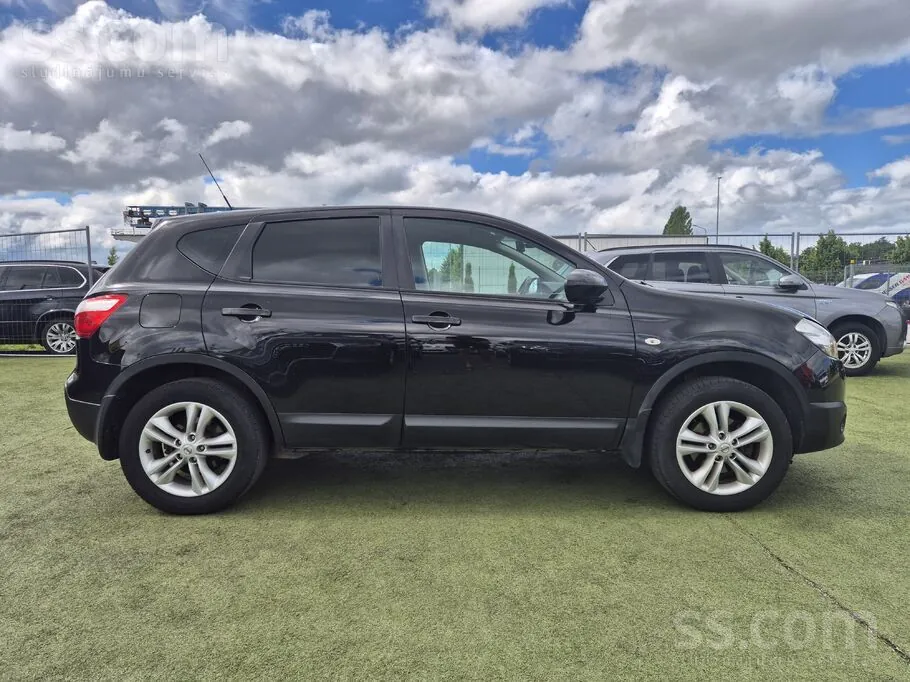 Nissan Qashqai 2011 photo 4