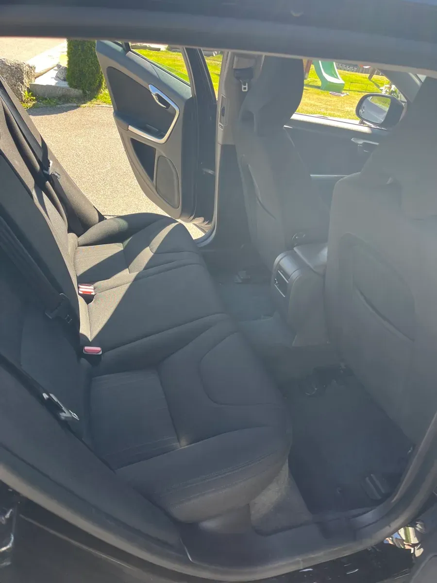 Volvo V60 2013 photo 2