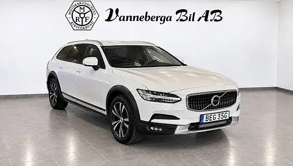 Volvo V90 Cross Country