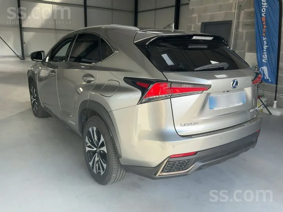 Lexus Nx300H 2019 photo 2