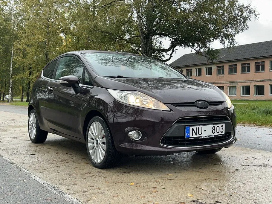 Ford Fiesta 2009 photo 2