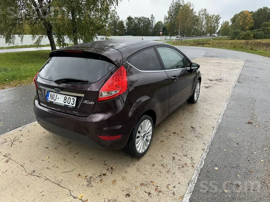 Ford Fiesta 2009 photo 3