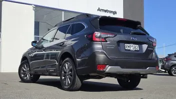 Subaru Outback 2025 photo 3