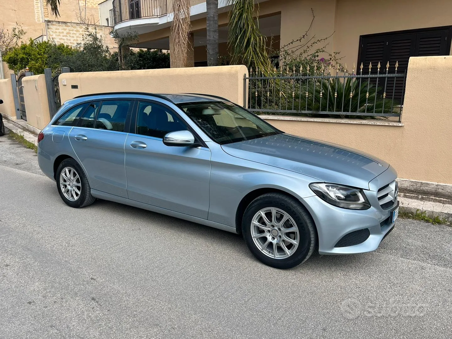 Mercedes-Benz C-Class 2016 photo 2