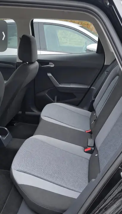 Seat Arona 2018 photo 4