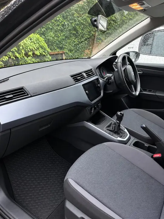 Seat Arona 2018 photo 2