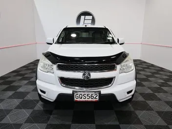 Holden Colorado 2012 photo 3