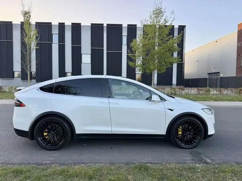 Tesla Model X 2018 photo 4