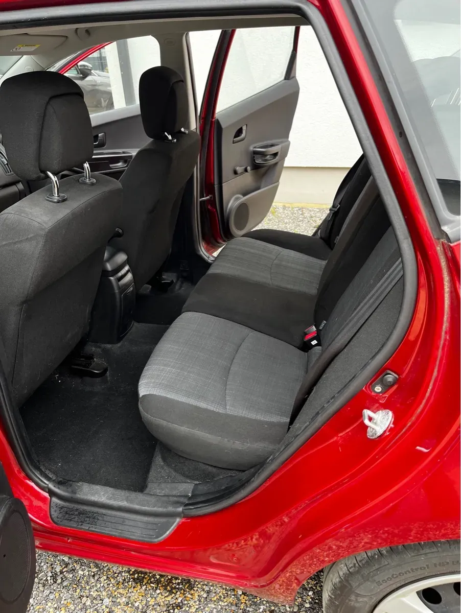 Kia Ceed 2012 photo 2