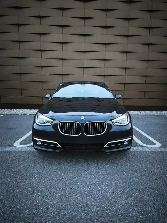 BMW 5 Series 2015 photo 2