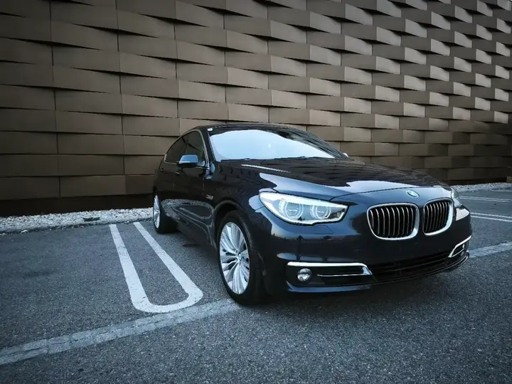 BMW 5 Series 2015 photo 3