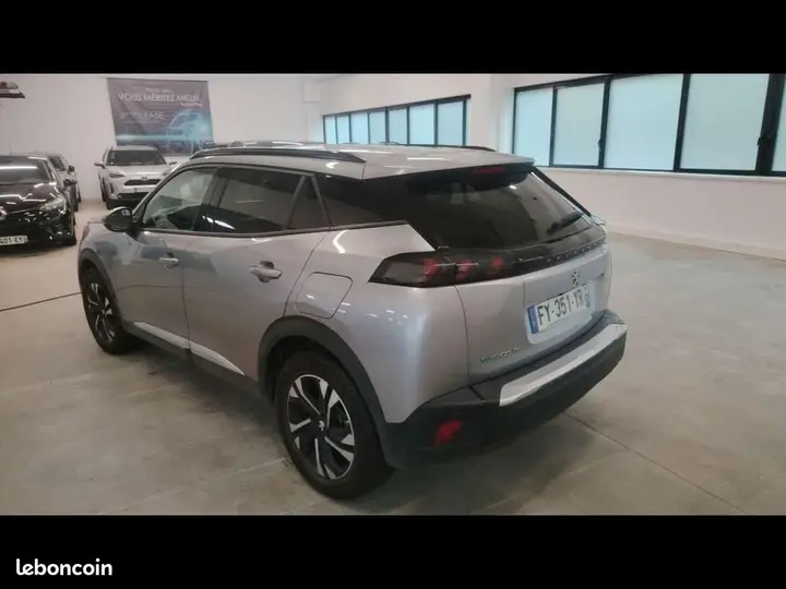Peugeot 2008 2021 photo 3