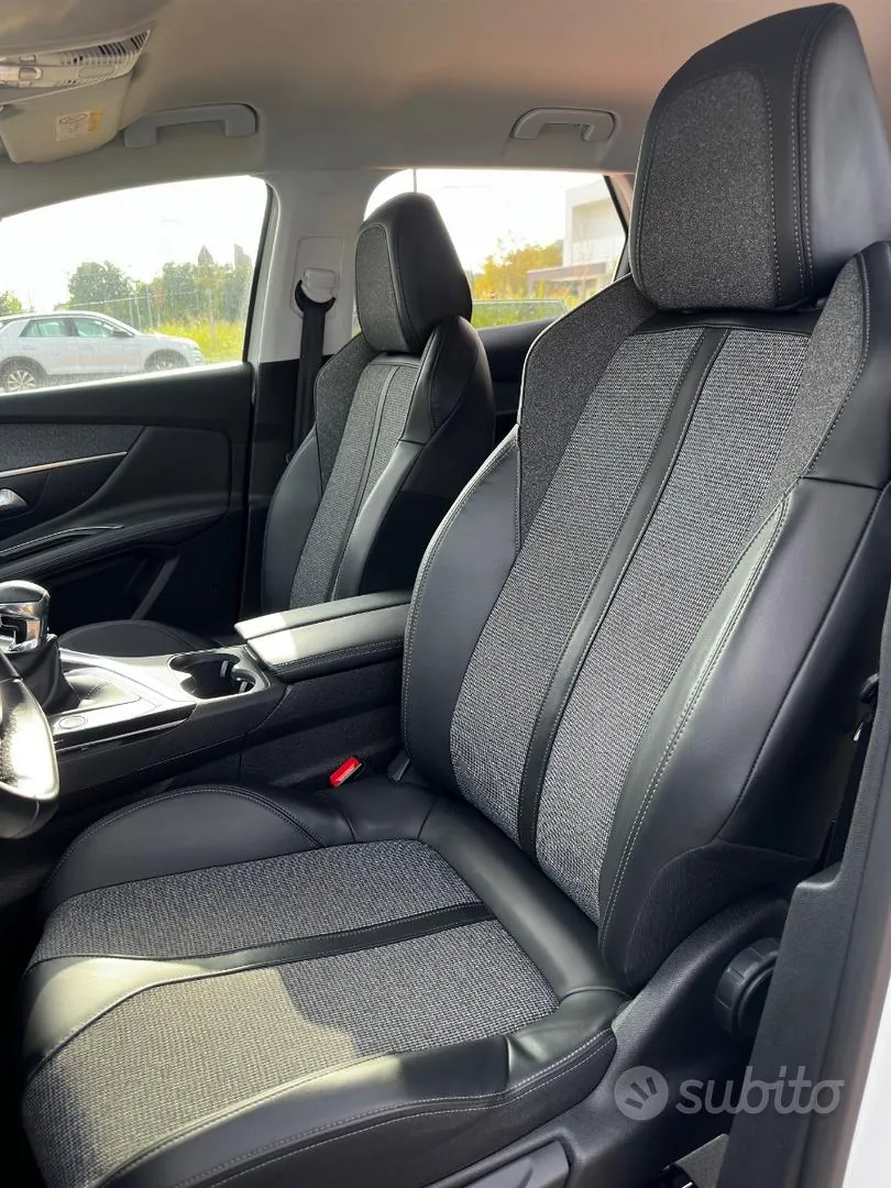 Peugeot 3008 2019 photo 5
