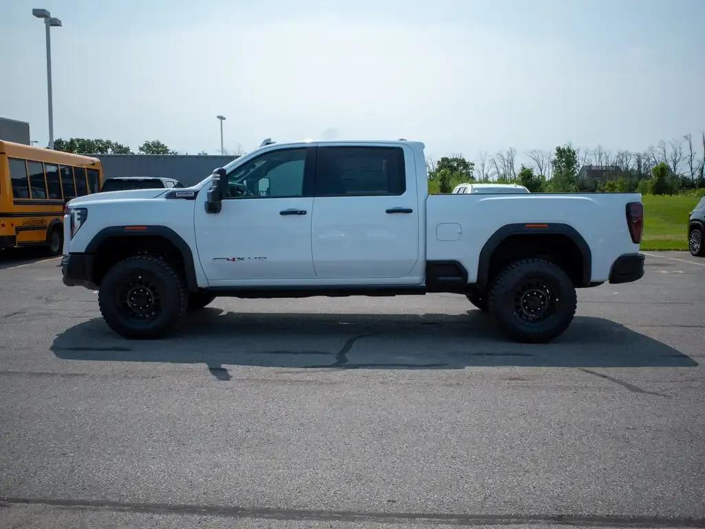 GMC Sierra 2500Hd 2026 photo 5
