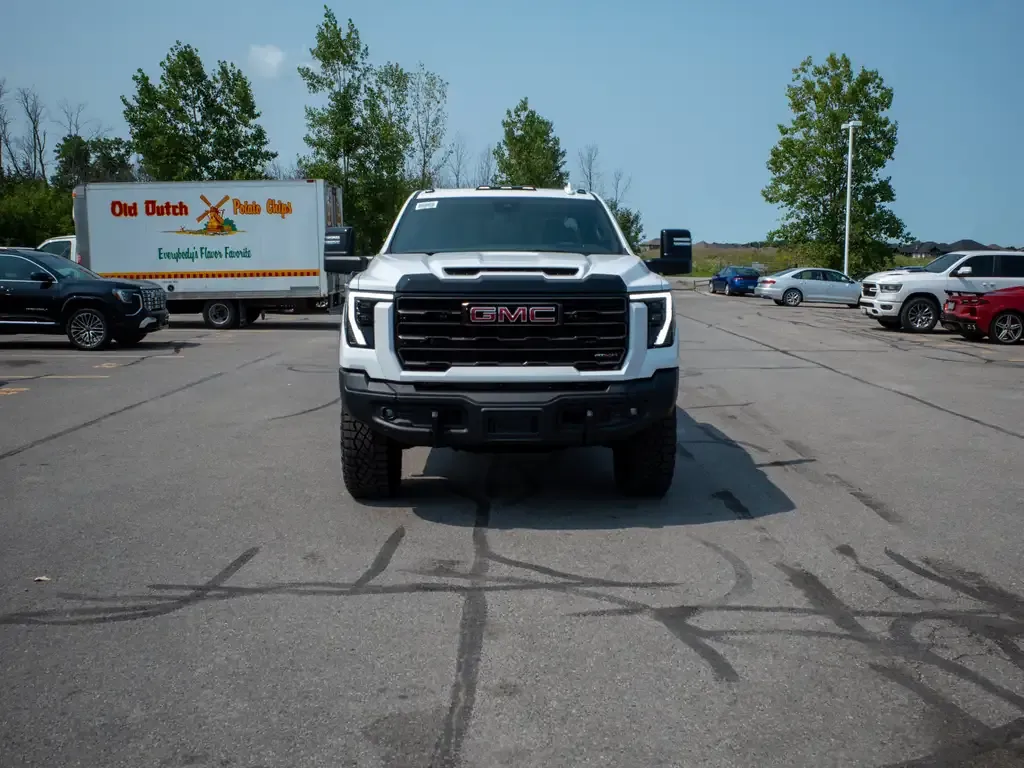 GMC Sierra 2500Hd 2026 photo 3