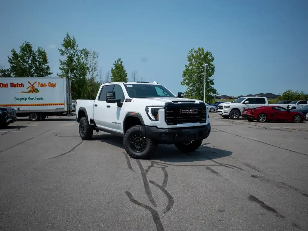 GMC Sierra 2500Hd 2026 photo 2