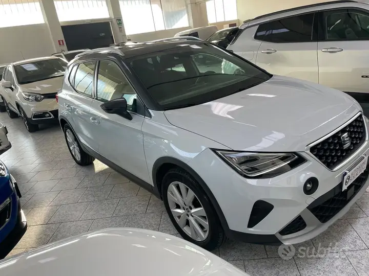 Seat Arona 2024 photo 3