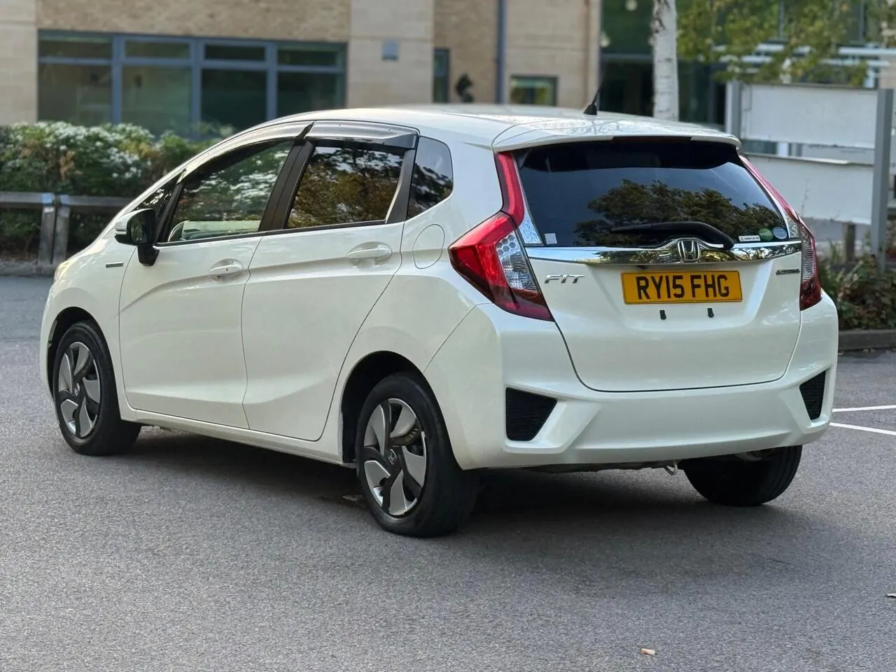 Honda Jazz 2015 photo 2
