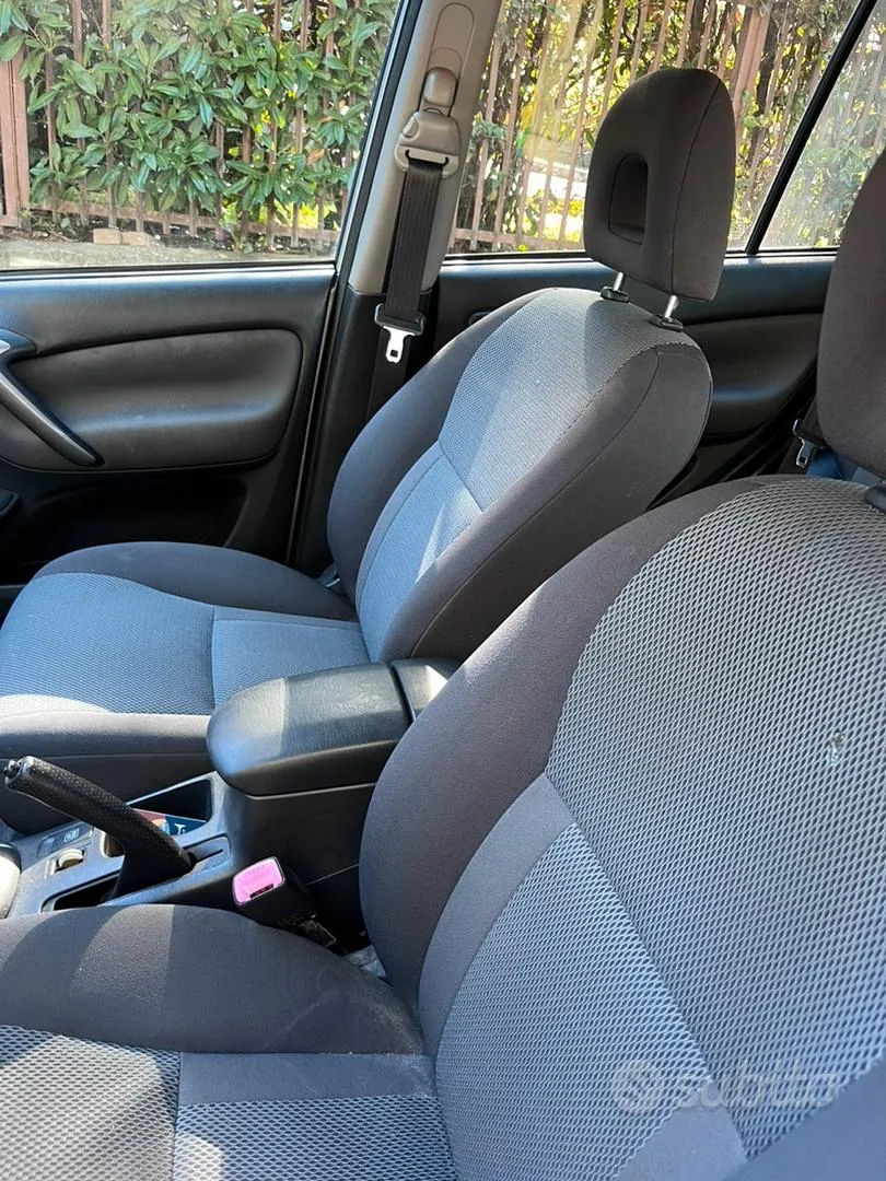 Toyota Rav4 2005 photo 5