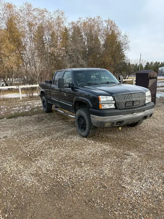 Chevrolet Silverado 2500 2004 photo 3