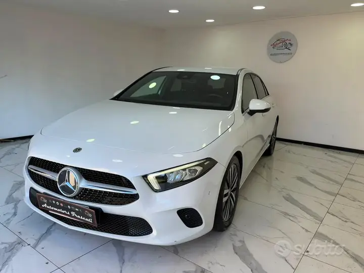 Mercedes-Benz A 180 2019 photo 4