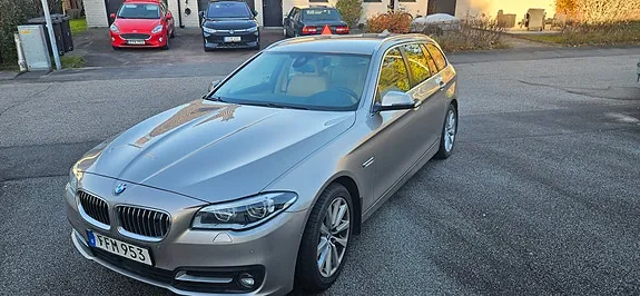 BMW 528I