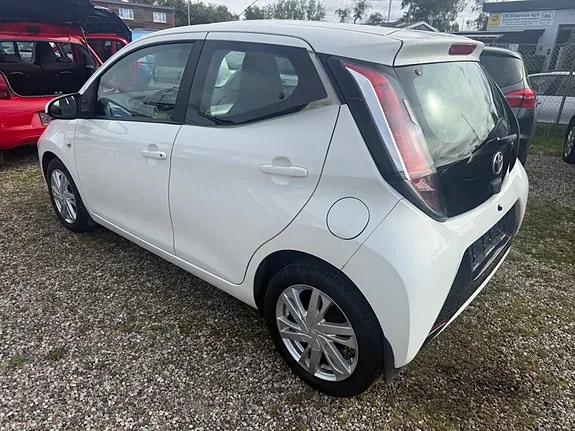 Toyota Aygo 2014 photo 5