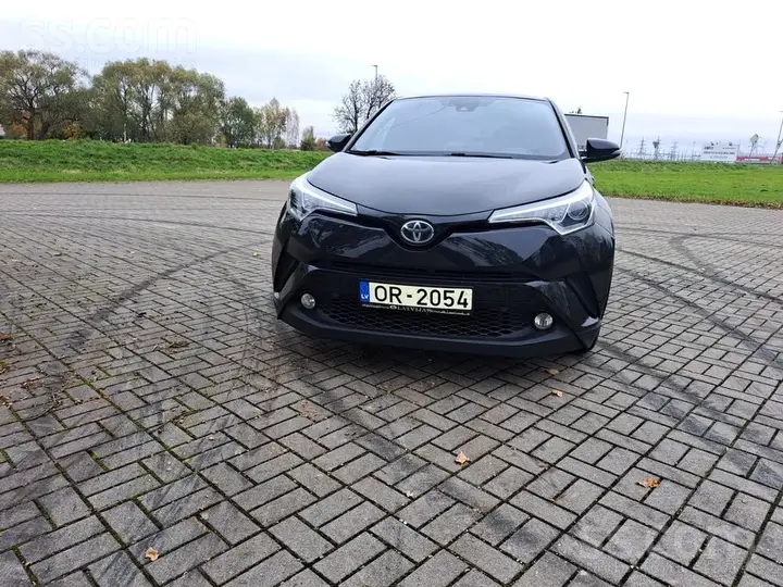 Toyota C-Hr 2019 photo 3