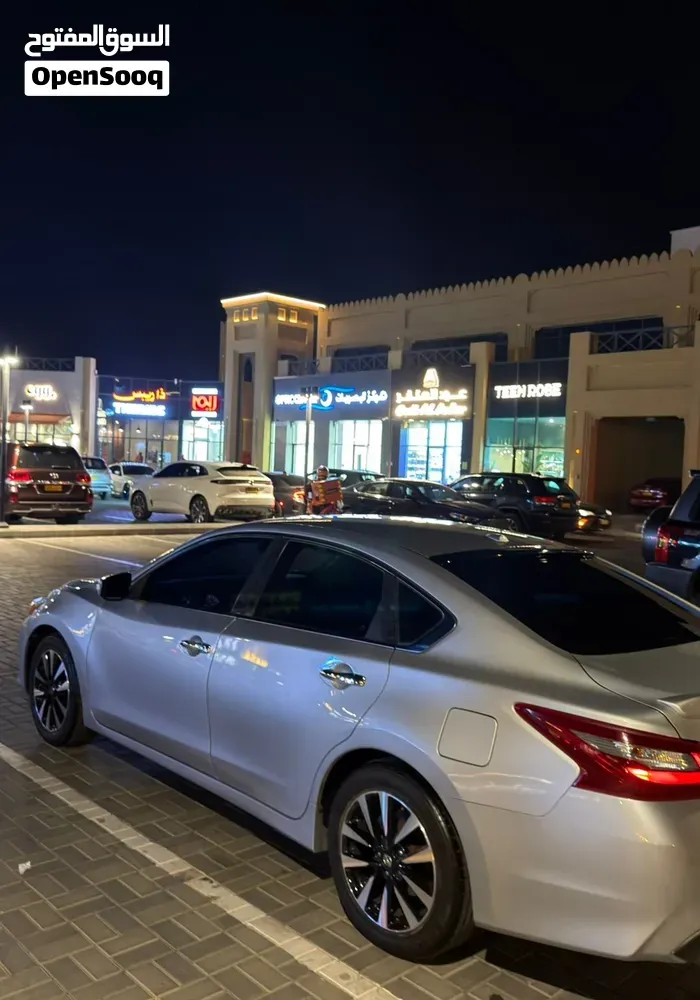 Nissan Altima 2018 photo 4