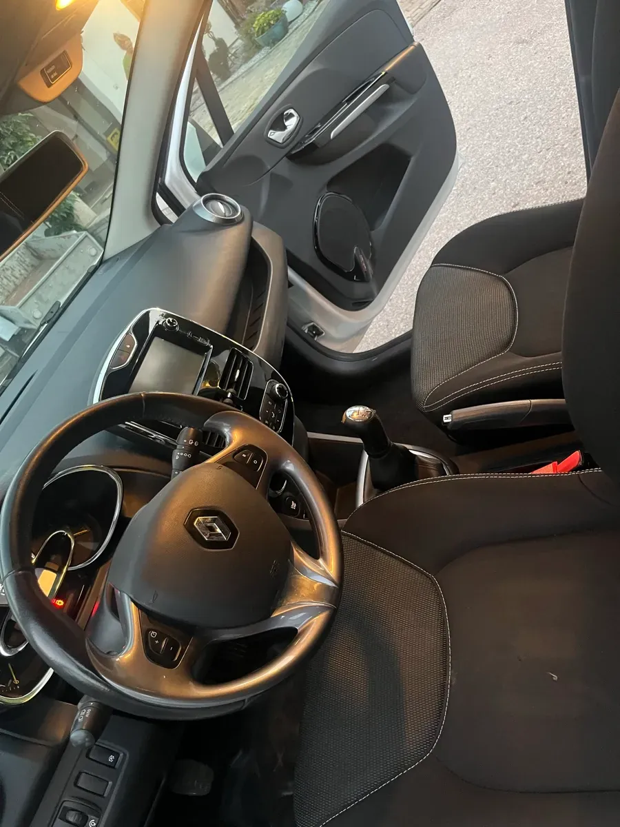 Renault Clio 2014 photo 3
