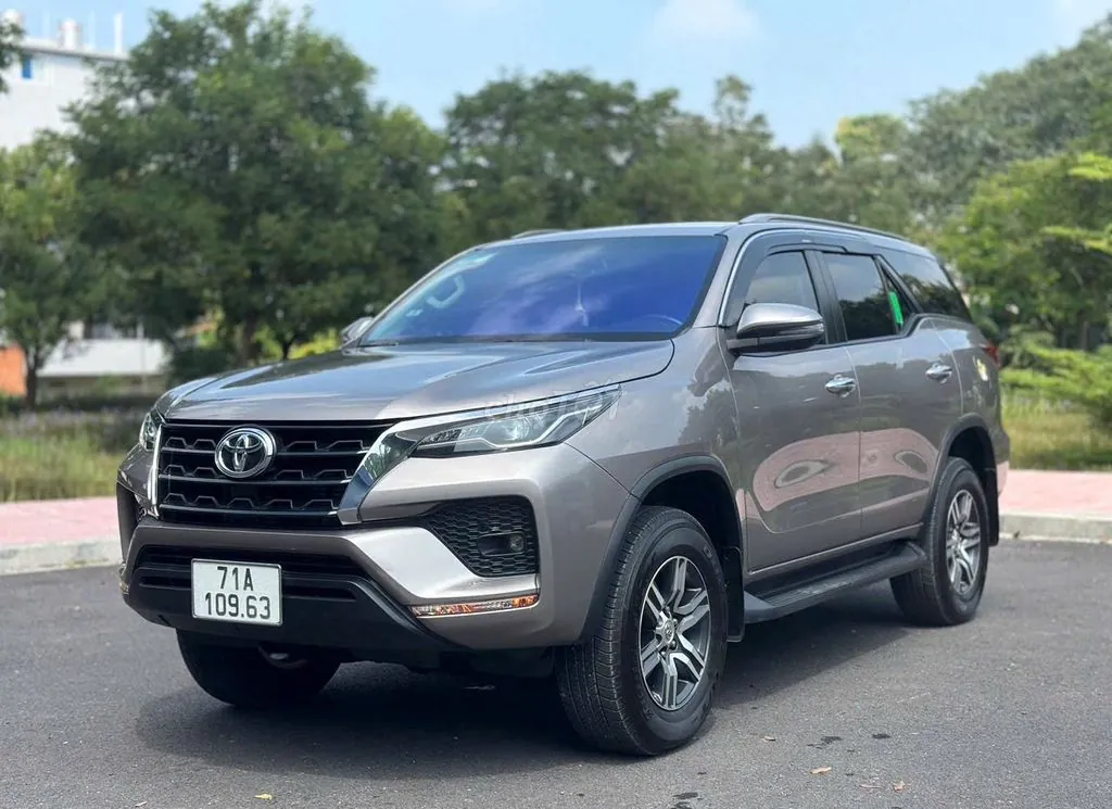 Toyota Fortuner 2021 photo 2