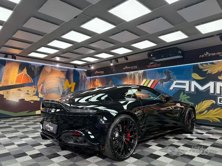 Aston Martin Vantage 2024 photo 4