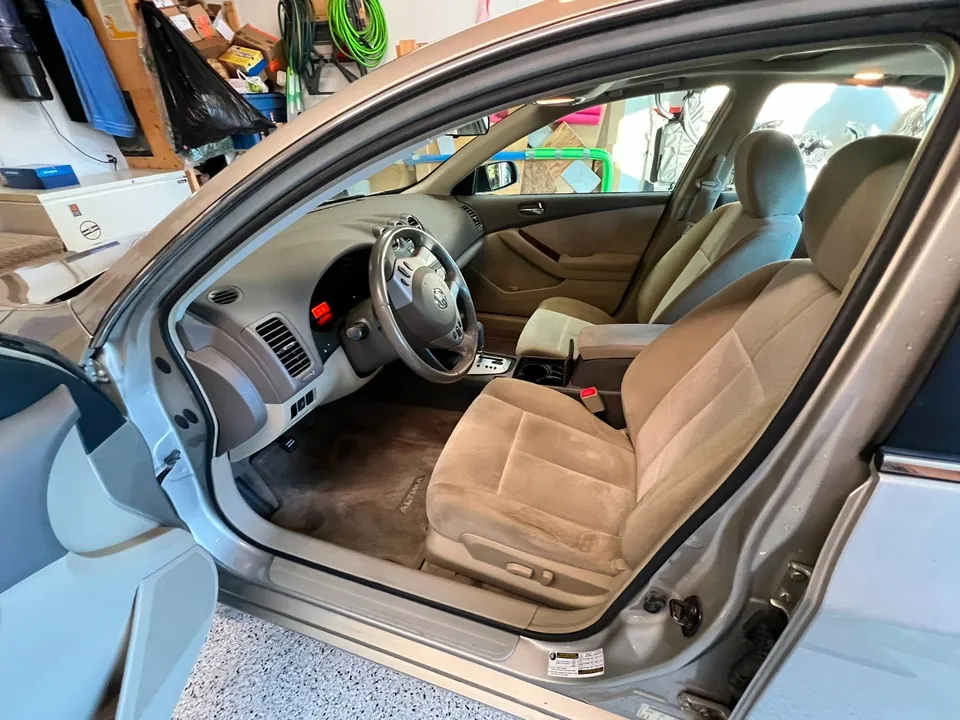 Nissan Altima 2009 photo 4
