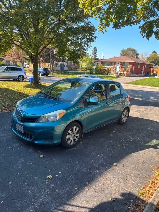Toyota Yaris 2012 photo 5