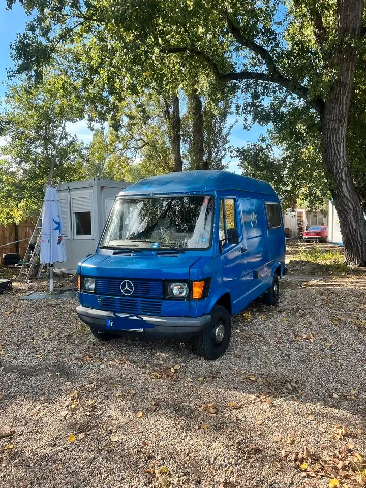Mercedes-Benz T1