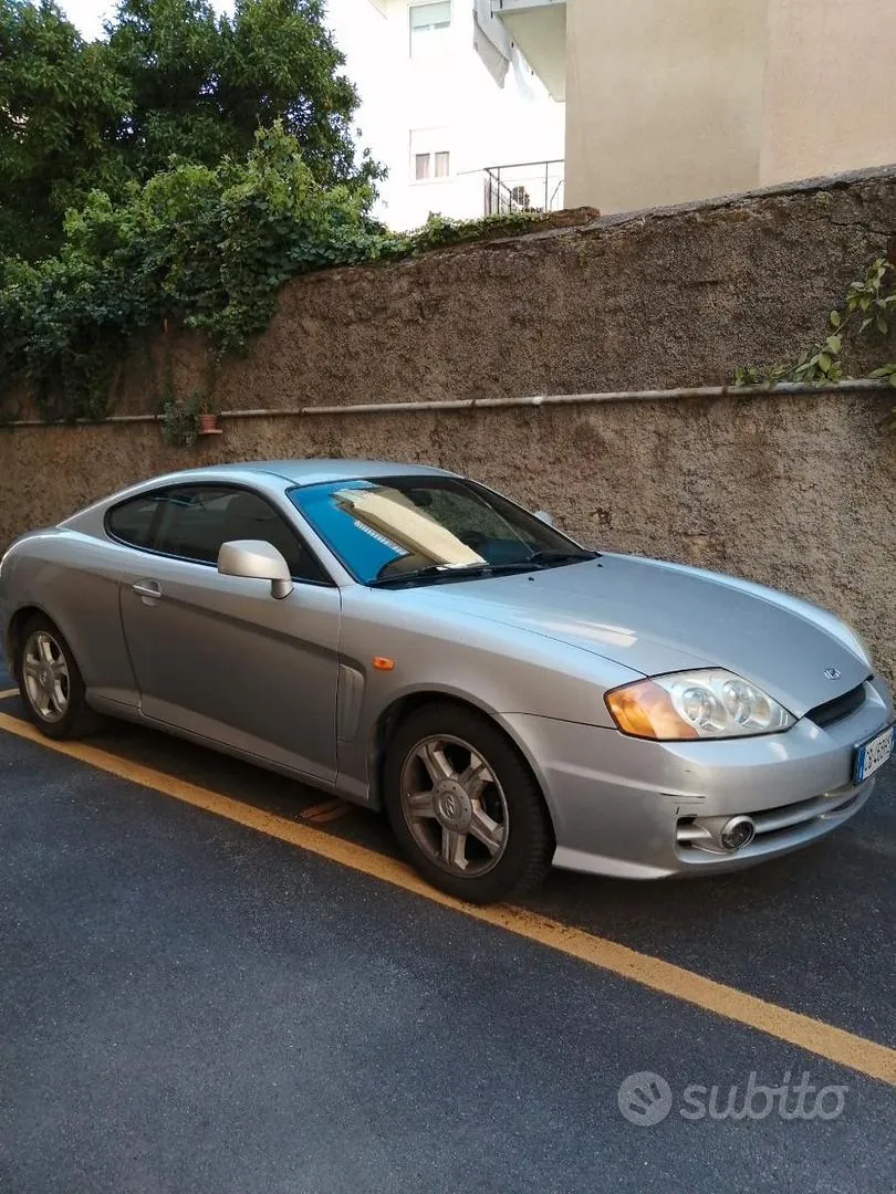 Hyundai Coupe