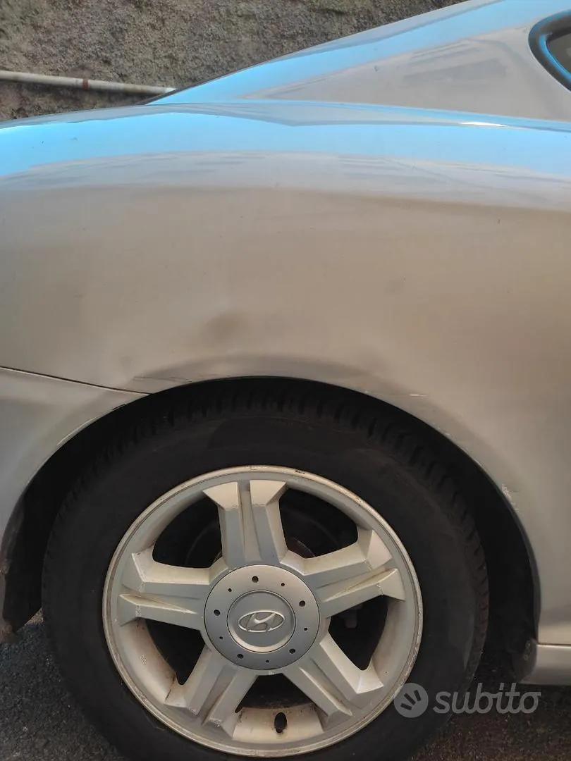 Hyundai Coupe 2003 photo 4