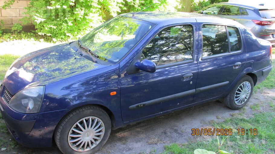 Renault Clio 2005 photo 2