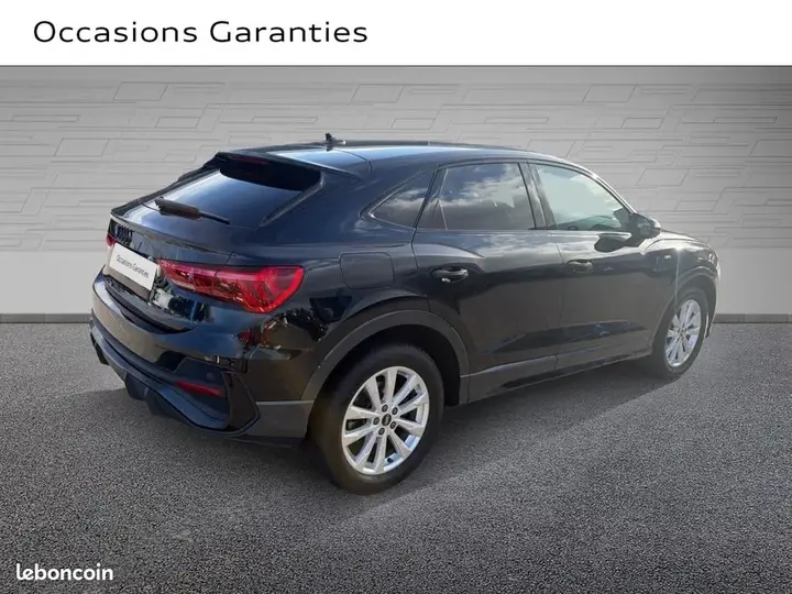Audi Q3 2022 photo 3