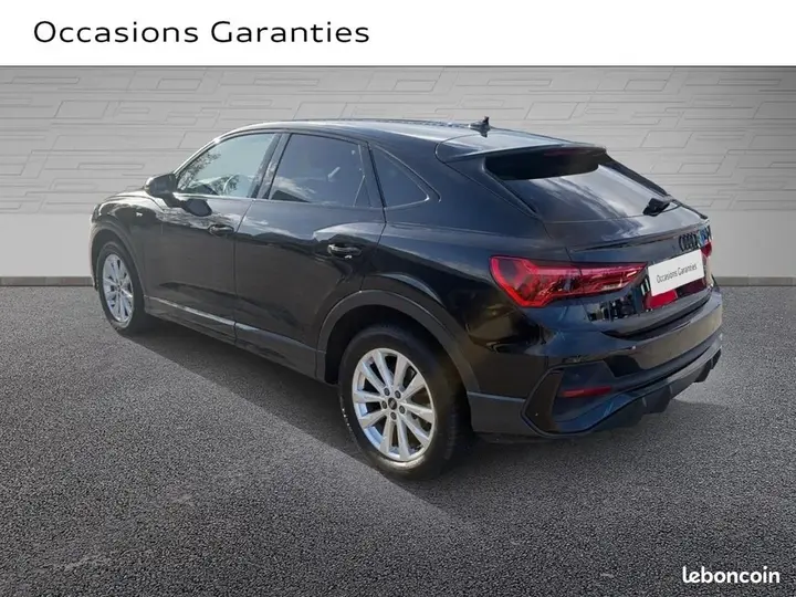 Audi Q3 2022 photo 4
