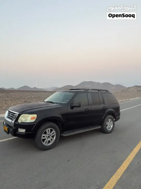 Ford Explorer 2010 photo 2