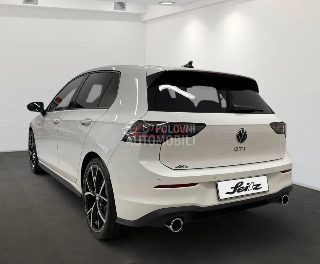 Volkswagen Golf 2024 photo 3